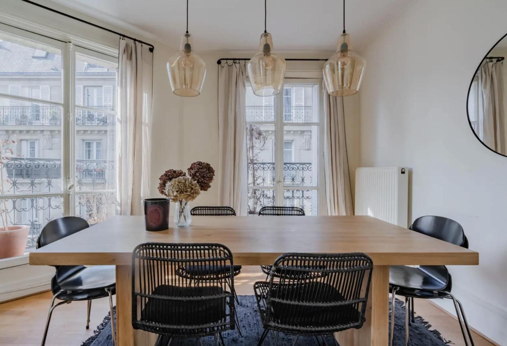 Apartment Parisien Baigne De Soleil