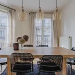 Appartement Parisien Baigne De Soleil