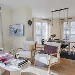 Appartement Parisien Baigne De Soleil